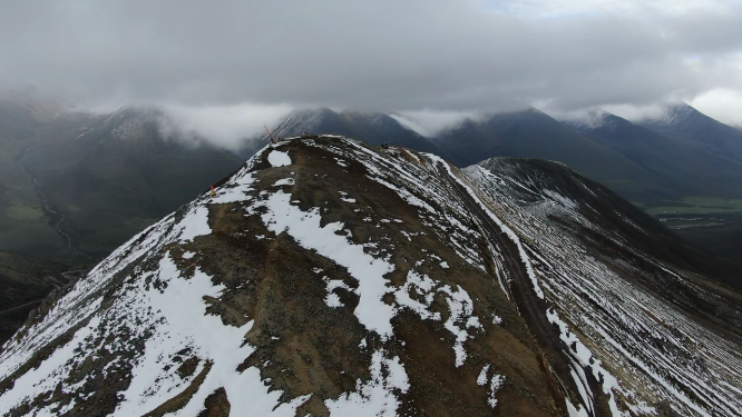 四川甘孜州贡嘎山雅哈垭口雪山风光